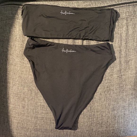 437 bikini set size Medium - Picture 2 of 5